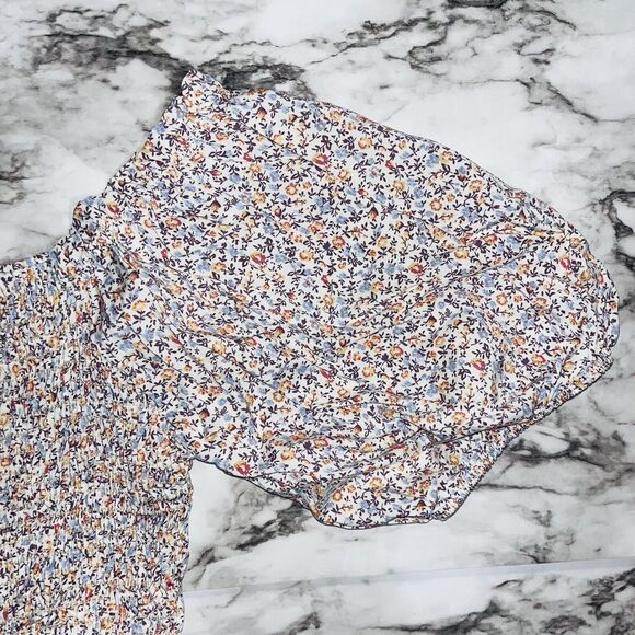 NWT Altar’d State Smocked Top Puff Sleeves White Women M Boho Cottagecore Floral - Picture 3 of 5